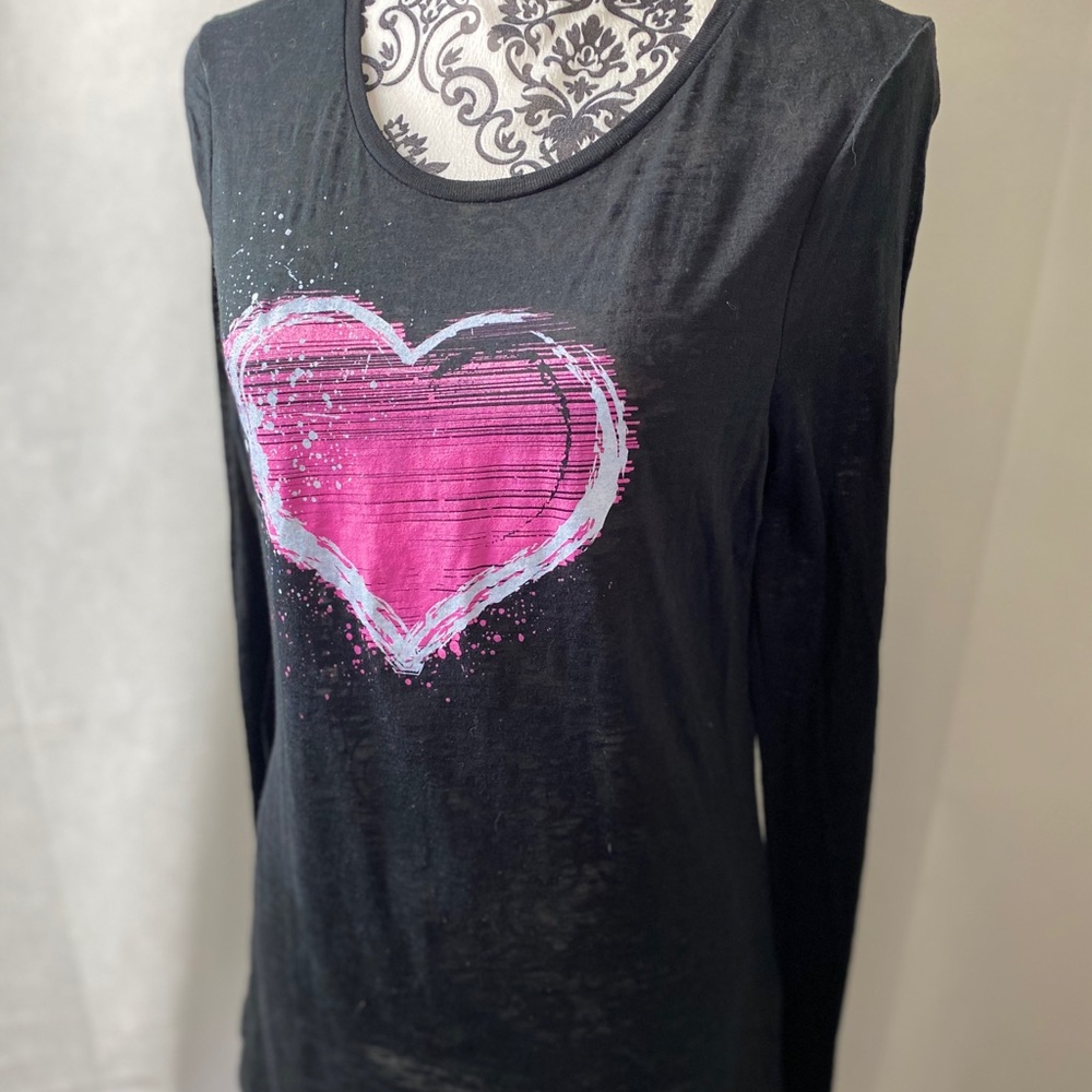LOVE ALL tennis T shirt.